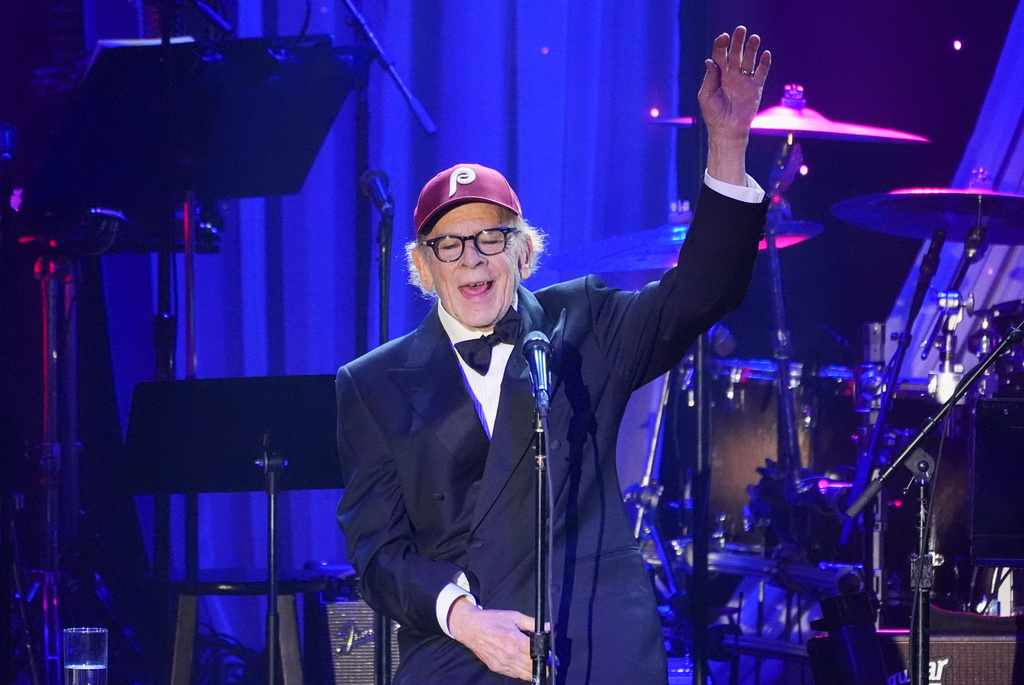 Art Garfunkel of Simon & Garfunkel performs during the Pre-Grammy Gala on Saturday, Jan. 31, 2026, at the Beverly Hilton Hotel in Beverly Hills, Calif. (AP Photo/Chris Pizzello)
