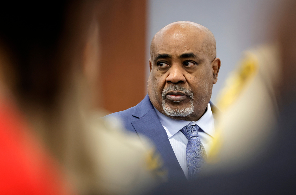 Duane Davis appears in court during his murder trial, related to the 1996 killing of rapper Tupac Shakur, at Clark County District Court Regional Justice Center in Las Vegas, Monday, Aug. 17, 2026. (Steve Marcus/Pool Photo via AP)