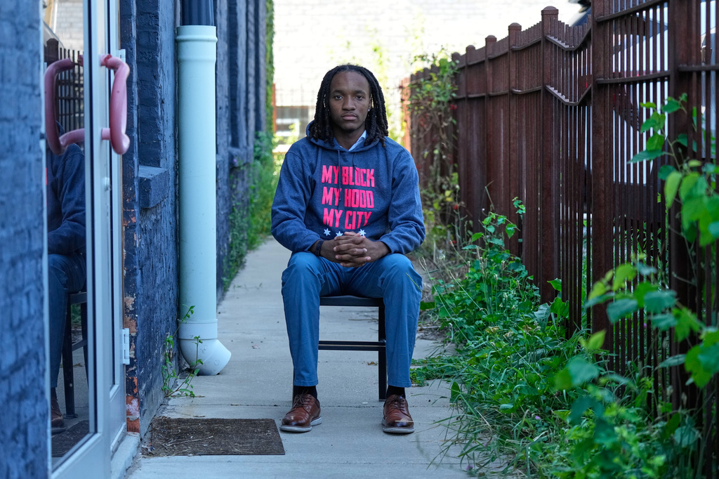 Damarion Spann poses for a portrait in Chicago, Monday, July 13, 2026. (AP Photo/Nam Y. Huh)