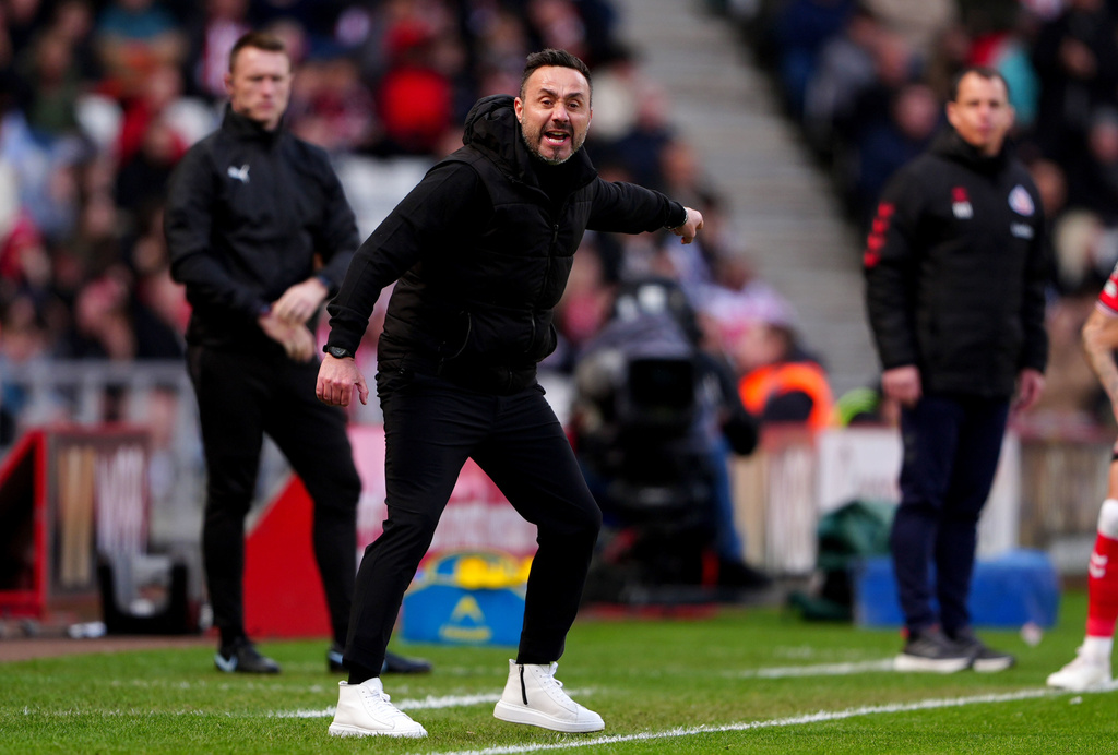 Tottenham Hotspur manager Roberto De Zerbi during the Premier League match between Tottenham and Sunderland, at the Stadium of Light, Sunderland, England, Sunday April 12, 2026. (Owen Humphreys/PA via AP)