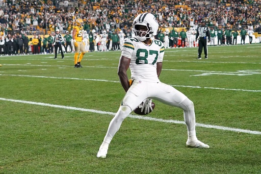 Green Bay Packers' Romeo Doubs reacts after catching a pass for a two-poing conversion during the second half of an NFL football game against the Pittsburgh Steelers Sunday, Oct. 26, 2025, in Pittsburgh. (AP Photo/Matt Freed) Green Bay Packers' Romeo Doubs reacts after catching a pass for a two-poing conversion during the second half of an NFL football game against the Pittsburgh Steelers Sunday, Oct. 26, 2025, in Pittsburgh. (AP Photo/Matt Freed)