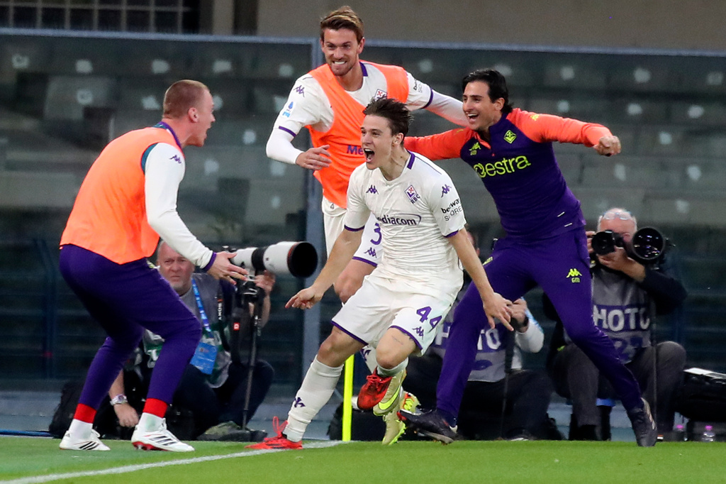 Fiorentina's Nicolo Fagioli celebrates after scoring during the Italian Serie A soccer match between Hellas Verona and Fiorentina in Verona, Italy, Saturday, April 4, 2026. (Paola Garbuio/LaPresse via AP)
