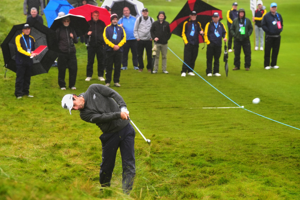 Joaquin Niemann, of Chile, plays from the rough on the first hole during the first round of the Irish Open golf tournament, Thursday, Sept. 10, 2026, in Doonbeg, Ireland. (Brian Lawless/PA via AP)
