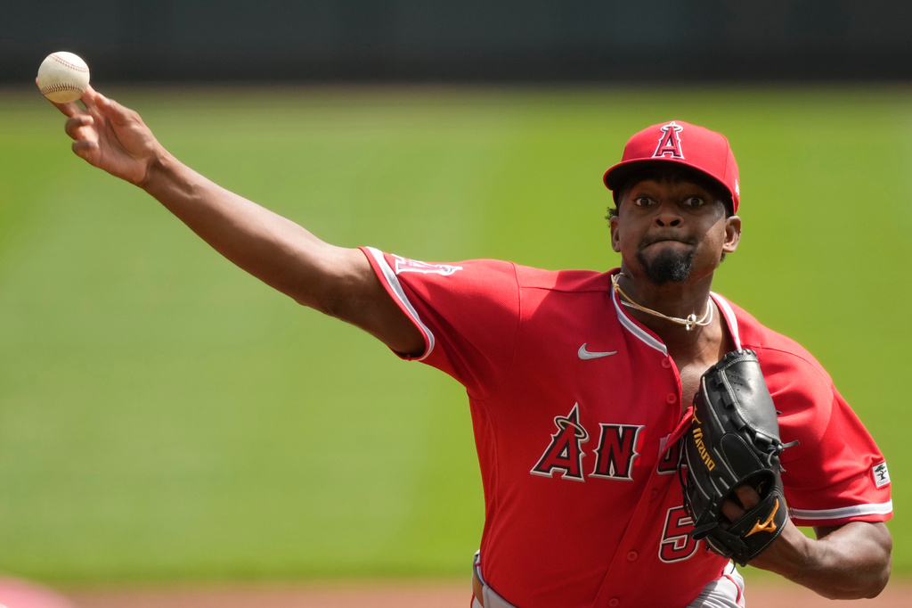 Los Angeles Angels pitcher José Soriano throws during the first inning of a baseball game against the Cincinnati Reds in Cincinnati, Sunday, April 12, 2026. (AP Photo/Carolyn Kaster)