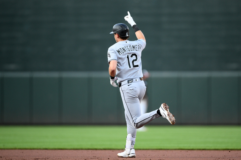 Chicago White Sox's Colson Montgomery gestures as he rounds the bases and celebrates his two-run home run during the third inning of a baseball game against the Baltimore Orioles, Tuesday, June 30, 2026, in Baltimore. (AP Photo/Nick Wass)