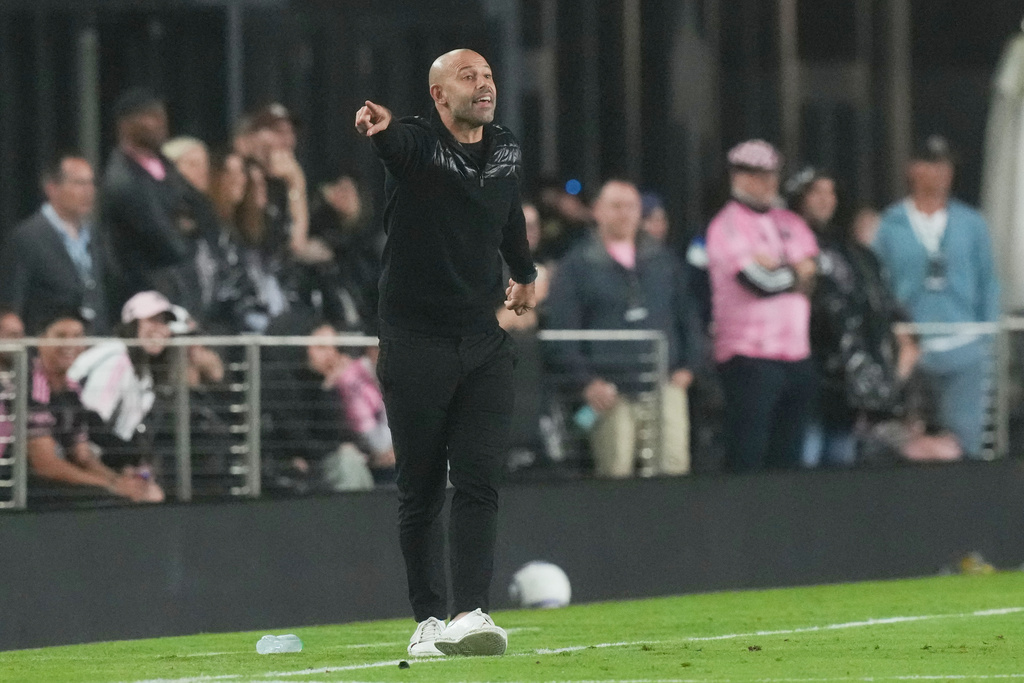 Inter Miami head coach Javier Mascherano gestures during the second half of a CONCACAF Champions Cup Round of 16 soccer match against Nashville, Wednesday, March 18, 2026, in Fort Lauderdale, Fla. (AP Photo/Marta Lavandier)