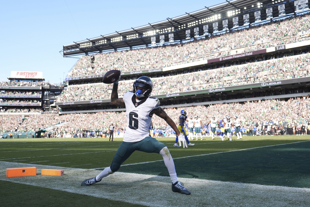 Philadelphia Eagles wide receiver DeVonta Smith celebrates after scoring during the second half of an NFL football game against the Los Angeles Rams Sunday, Sept. 21, 2025, in Philadelphia. (AP Photo/Matt Slocum)