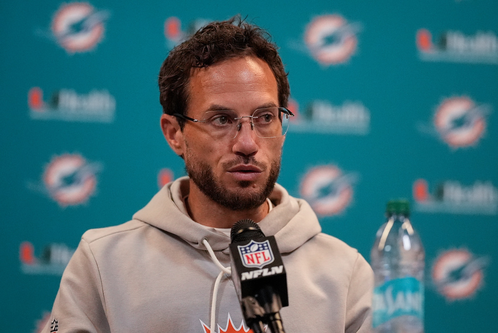Miami Dolphins head coach Mike McDaniel speaks an NFL football game against the Atlanta Falcons, Sunday, Oct. 26, 2025, in Atlanta. (AP Photo/Mike Stewart)