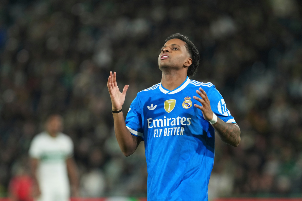 Real Madrid's Rodrygo reacts during the Spanish La Liga soccer match between Elche and Real Madrid in Elche, Spain, Sunday, Nov. 23, 2025. (AP Photo/Alberto Saiz)