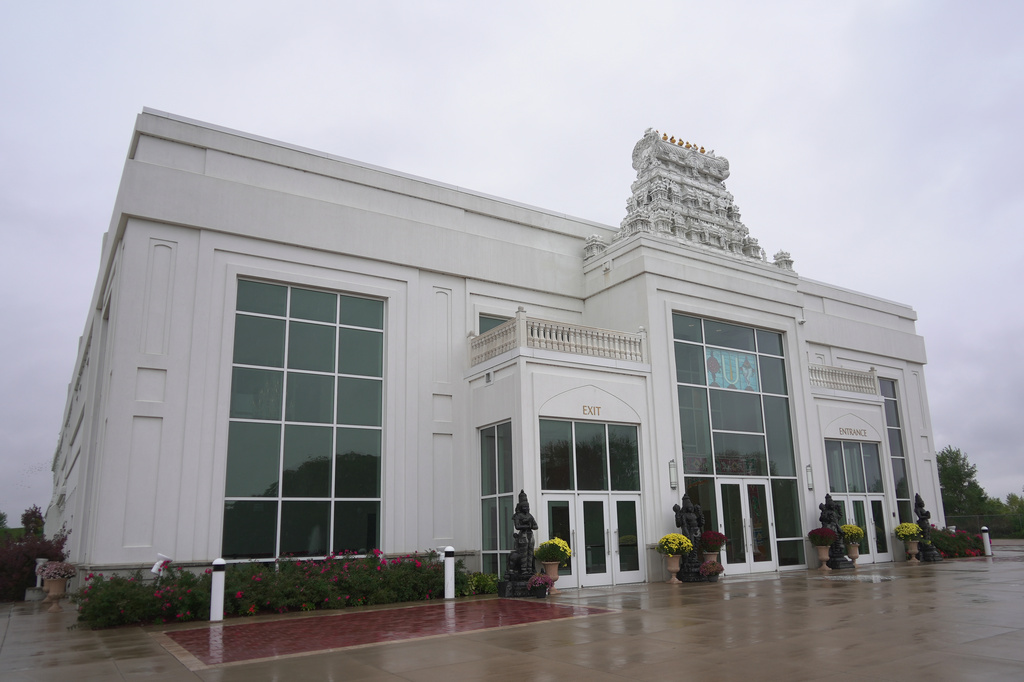 The front of Sri Venkateswara Swami (Balaji) Temple is seen in Aurora, Ill., Thursday, Oct. 15, 2026. (AP Photo/Laura Bargfeld)