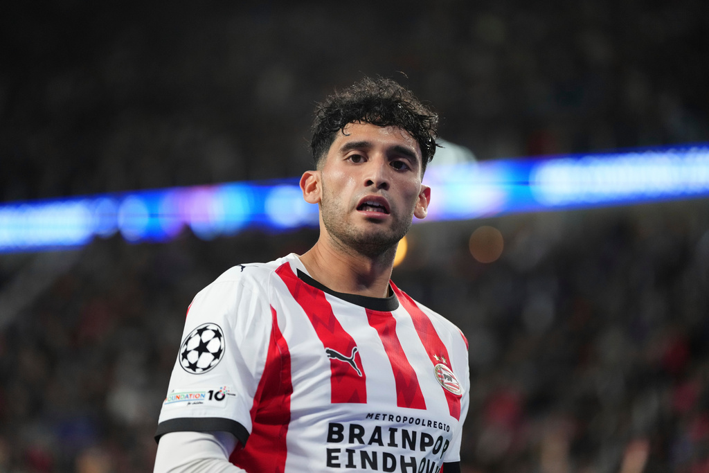 FILE - PSV's Ricardo Pepi reacts after missing a scoring chance during a Champions League opening phase soccer match between PSV and Union SG, at the PSV stadium in Eindhoven, Netherlands, Sept.16, 2025. (AP Photo/Peter Dejong, file)