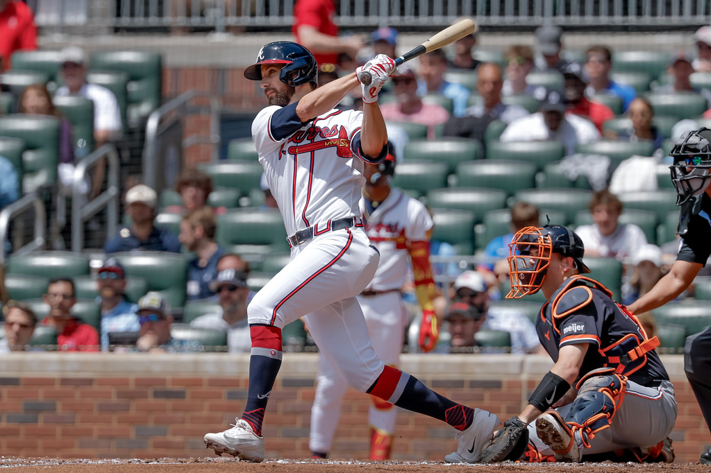 Atlanta Braves' Eli White hits an RBI single against the Detroit Tigers during the second inning of a baseball game, Thursday, April 30, 2026, in Atlanta. (AP Photo/Erik S. Lesser)
