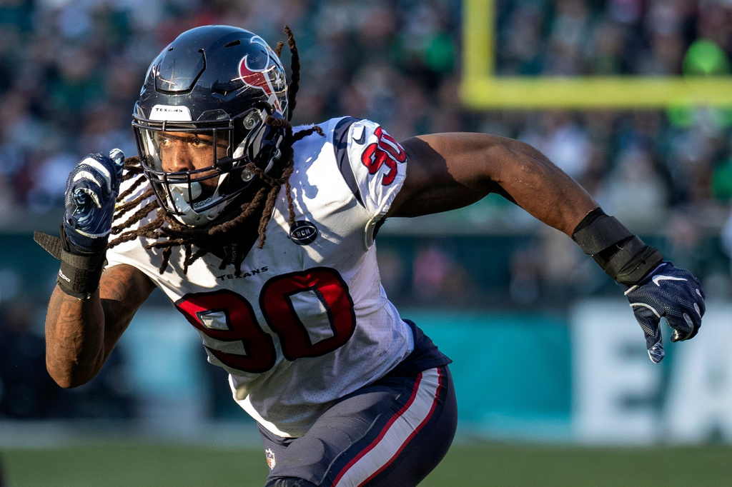 FILE - Houston Texans' Jadeveon Clowney rushes during an NFL football game against the Philadelphia Eagles Dec. 23, 2018, in Philadelphia. (AP Photo/Chris Szagola, File)