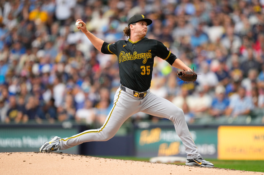 Pittsburgh Pirates pitcher Braxton Ashcraft throws during the third inning of a baseball game against the Milwaukee Brewers Thursday, Aug. 6, 2026, in Milwaukee. (AP Photo/Kayla Wolf)
