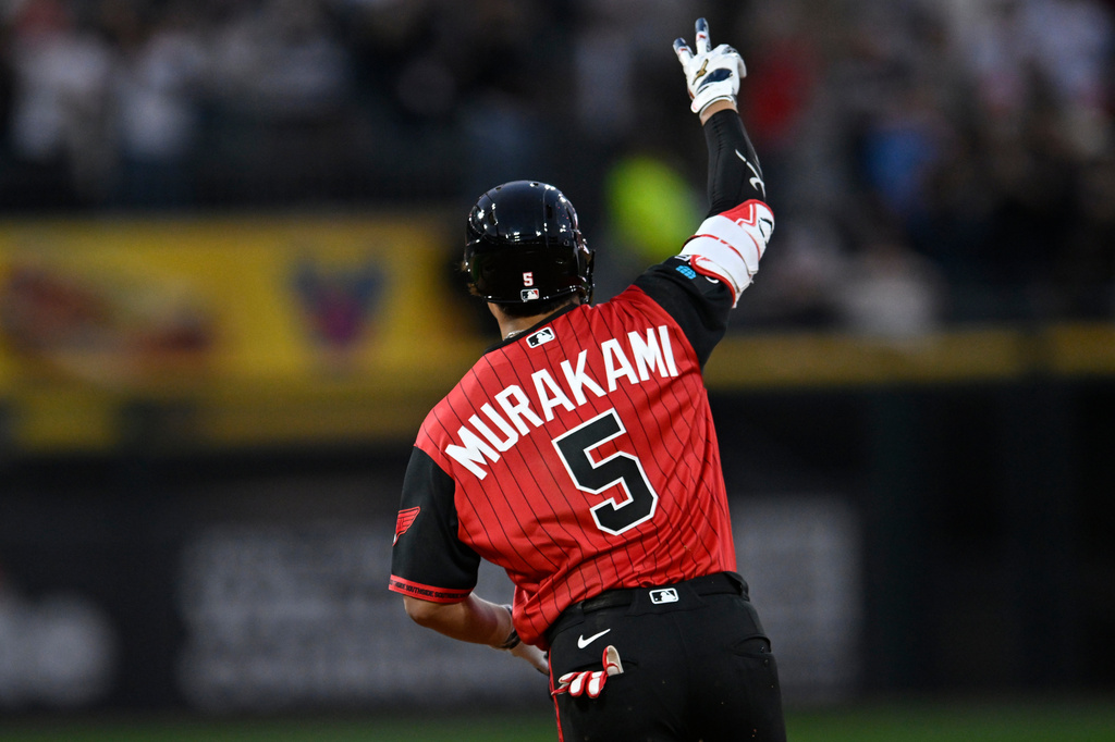 Chicago White Sox's Munetaka Murakami celebrates after hitting a solo home run during the fourth inning of a baseball game against the Washington Nationals in Chicago, Friday, April 24, 2026. (AP Photo/Paul Beaty)