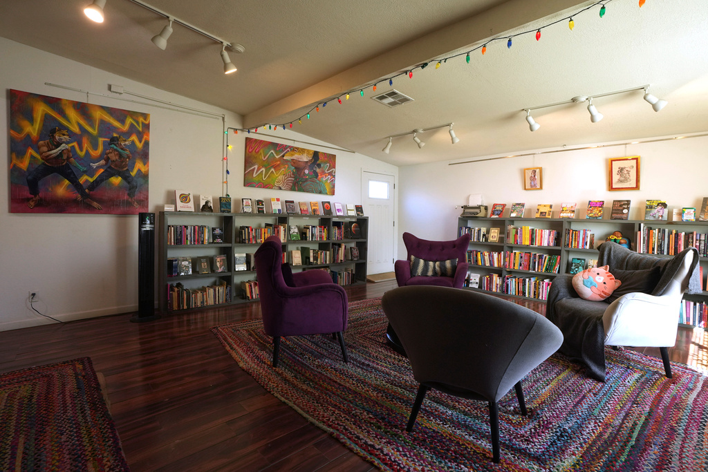 The back reading room of Palabras Bilingual Bookstore is seen Monday, Oct. 6, 2025, in Phoenix. (AP Photo/Ross D. Franklin)