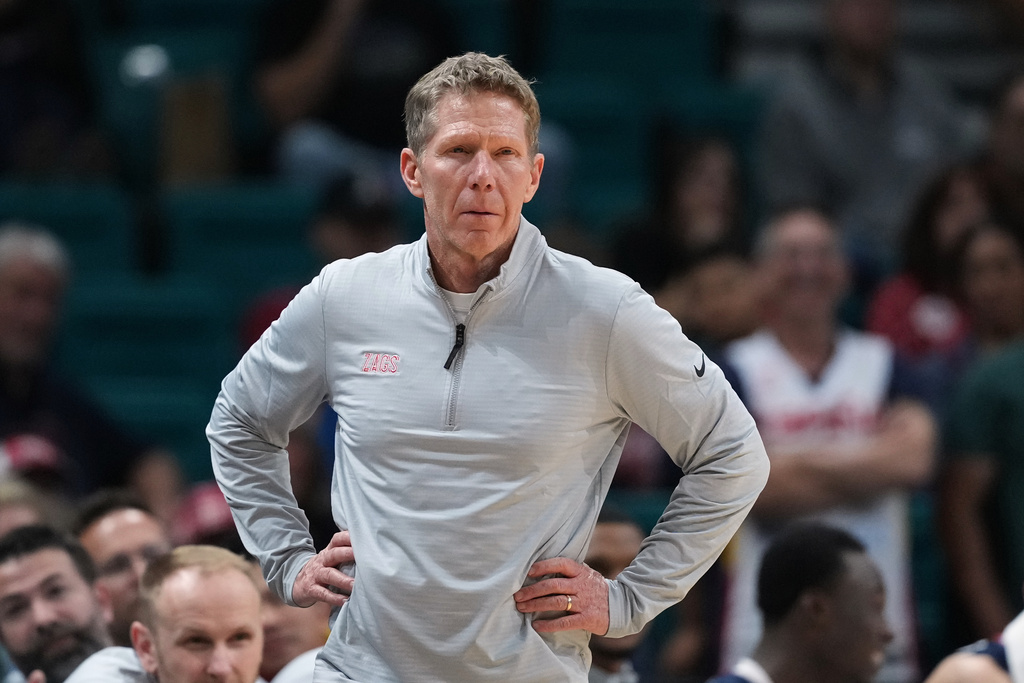 Gonzaga head coach Mark Few watches from he side lines during the second half of an NCAA college basketball game against Maryland in the Players Era tournament Las Vegas, Tuesday, Nov. 25, 2025. (AP Photo/Eric Gay)