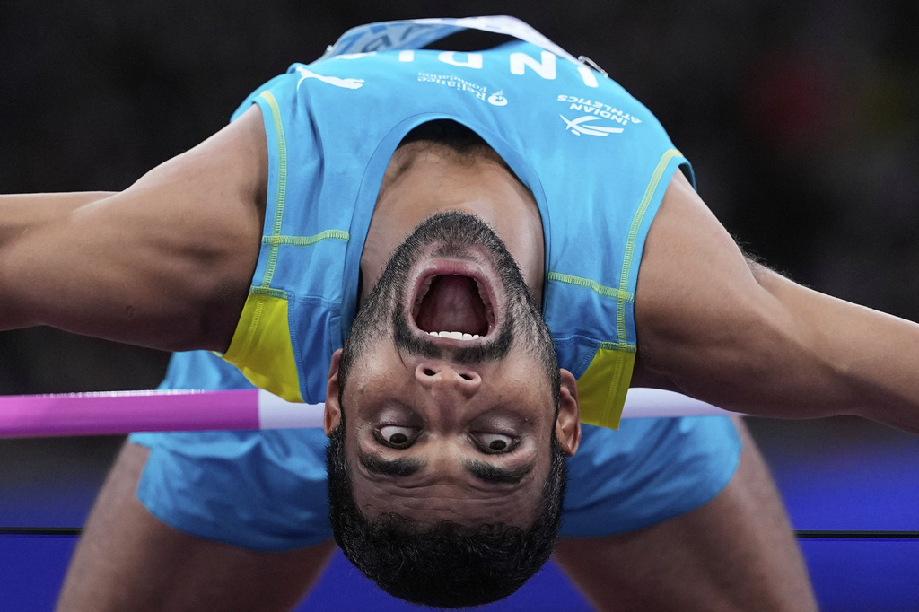 India's Sarvesh Anil Kushare makes an attempt in the men's high jump final at the World Athletics Championships in Tokyo, Tuesday, Sept. 16, 2025. (AP Photo/Matthias Schrader)