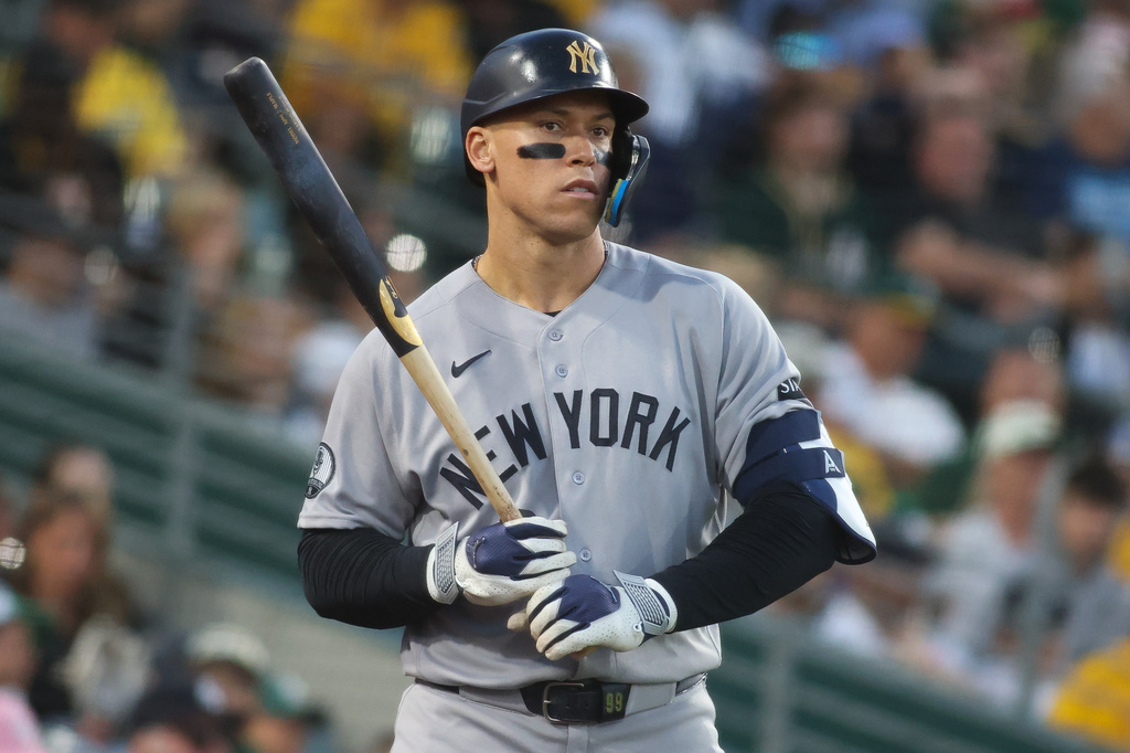 New York Yankees' Aaron Judge waits on-deck before batting during the fifth inning of a baseball game against the Athletics, Saturday, May 30, 2026, in West Sacramento, Calif. (AP Photo/Scott Marshall)