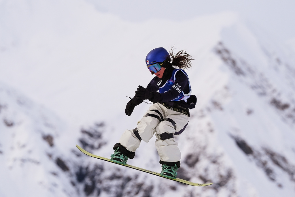 Japan's Mari Fukada competes during the women's snowboarding slopestyle finals at the 2026 Winter Olympics, in Livigno, Italy, Wednesday, Feb. 18, 2026. (AP Photo/Rebecca Blackwell)