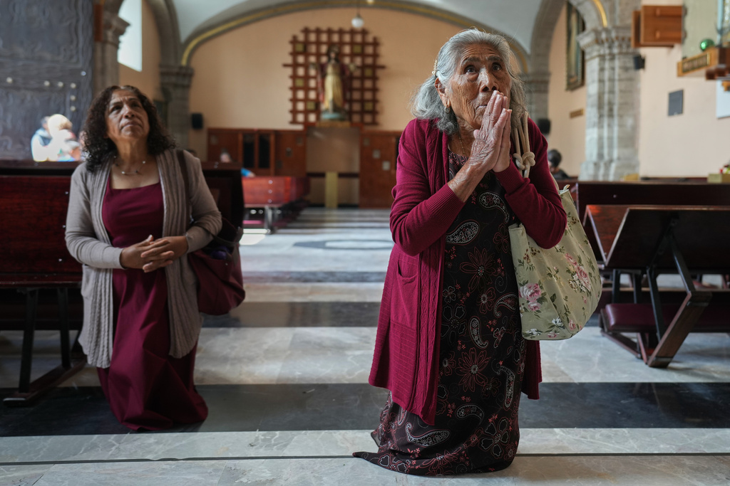 Teresa Morales prays in the Old Basilica of Our Lady of Guadalupe in Mexico City, Wednesday, Nov. 26, 2025. (AP Photo/Claudia Rosel)