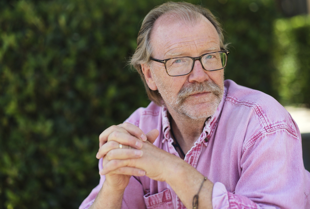 Author George Saunders poses for a portrait on Wednesday, Aug. 20, 2025, in Santa Monica, Calif. (AP Photo/Chris Pizzello)