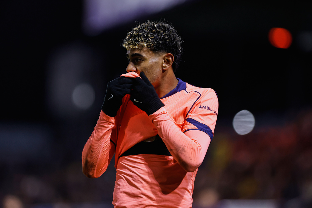 Barcelona's Lamine Yamal looks reacts during the Copa del Rey soccer match between Guadalajara and Barcelona in Guadalajara, Spain, Tuesday, Dec. 16, 2025. (AP Photo/Rudy Garcia)