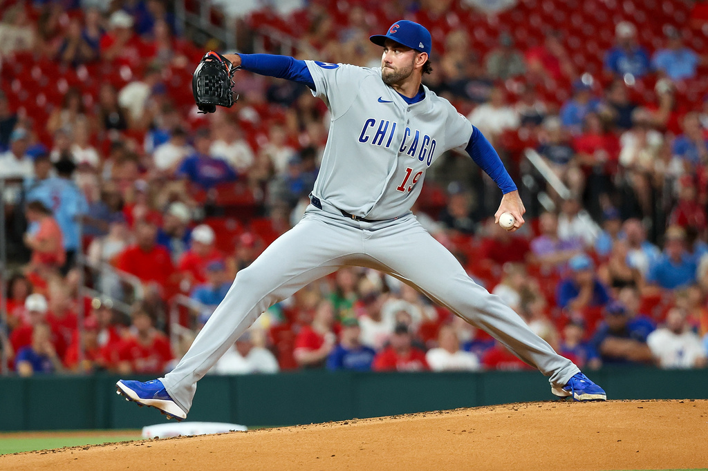Chicago Cubs starting pitcher David Peterson throws during the first inning of a baseball game of a baseball game against the St. Louis Cardinals, Monday, July 27, 2026, in St. Louis. (AP Photo/Scott Kane)