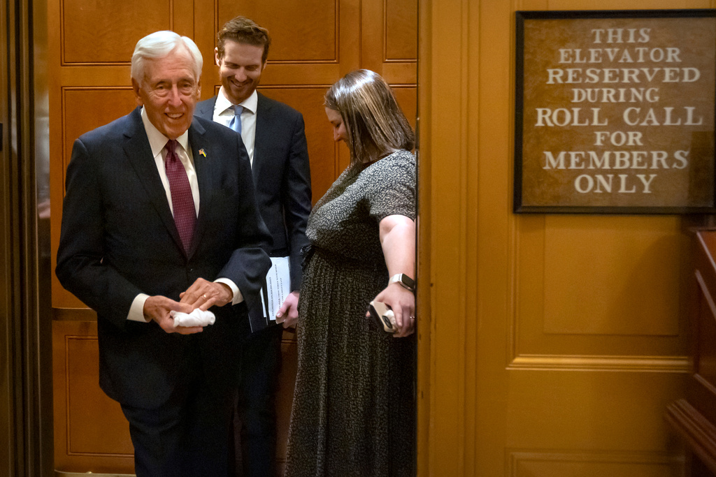 Rep. Steny Hoyer, D-Md., leaves after speaking on the House floor at the Capitol, Thursday, Jan. 8, 2026, in Washington. (AP Photo/Mark Schiefelbein)