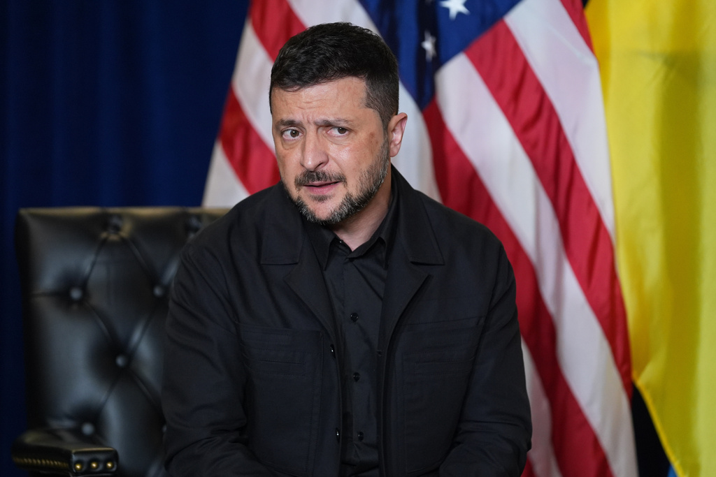 Ukrainian President Volodymyr Zelenskyy speaks while meeting with President Donald Trump meets during the United Nations General Assembly, Tuesday, Sept. 23, 2025, in New York. (AP Photo/Evan Vucci)