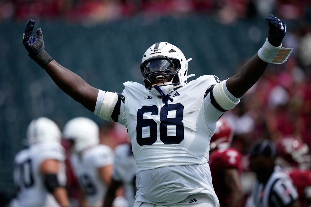 Penn State's Anthony Donkoh celebrates after Penn State scored a touchdown during the first half of an NCAA college football game against Temple Saturday, Sept. 12, 2026, in Philadelphia. (AP Photo/Matt Slocum)