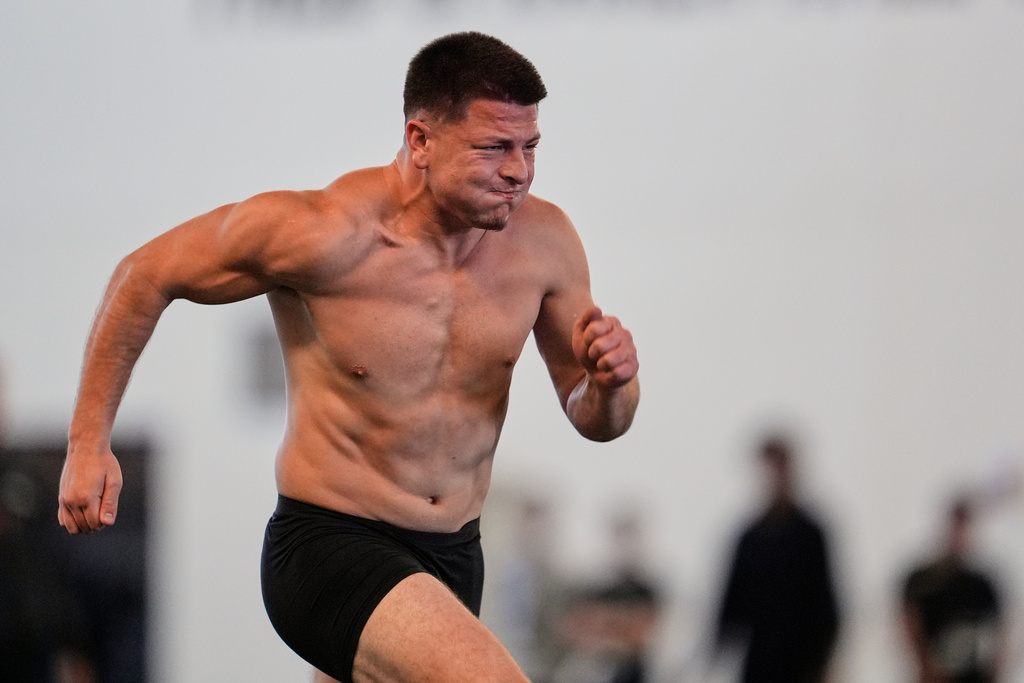 Vanderbilt quarterback Diego Pavia runs the 40-yard dash during the school's NFL football pro day Friday, March 20, 2026, in Nashville, Tenn. (AP Photo/George Walker IV)