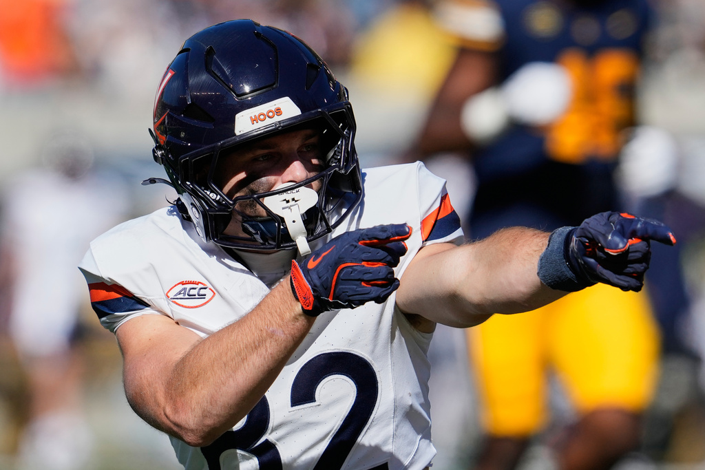 Virginia wide receiver Eli Wood reacts after catching a pass for a first down during the first half of an NCAA college football game against California, Saturday, Nov. 1, 2025, in Berkeley, Calif. (AP Photo/Godofredo A. Vásquez)