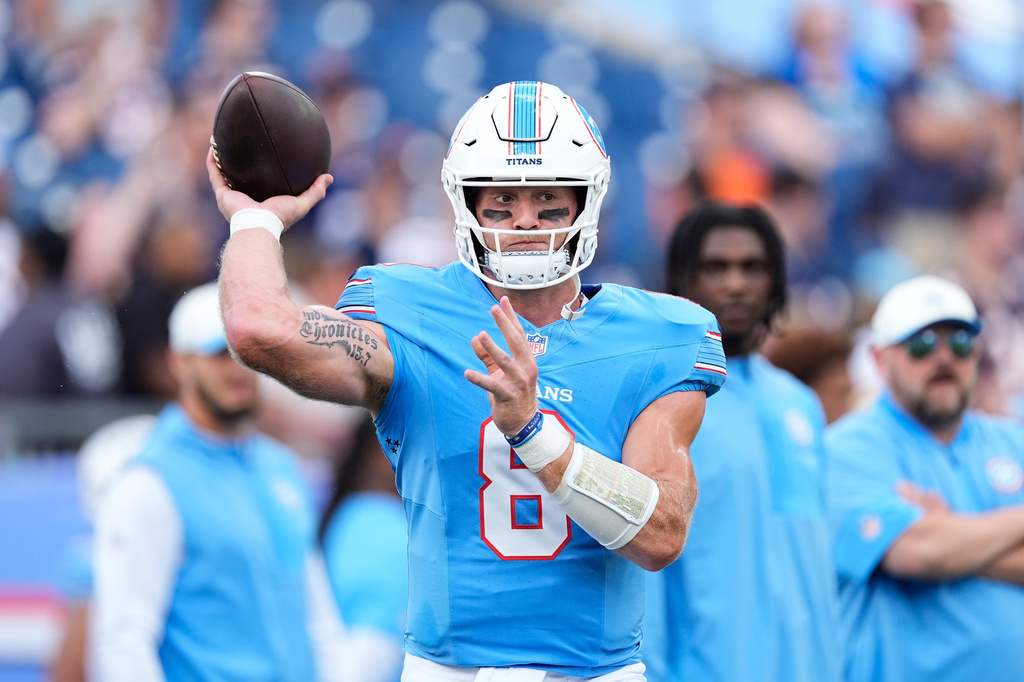 Tennessee Titans quarterback Will Levis warms up prior to a preseason NFL football game against the Chicago Bears, Saturday, Aug. 29, 2026, in Nashville, Tenn. (AP Photo/George Walker IV)