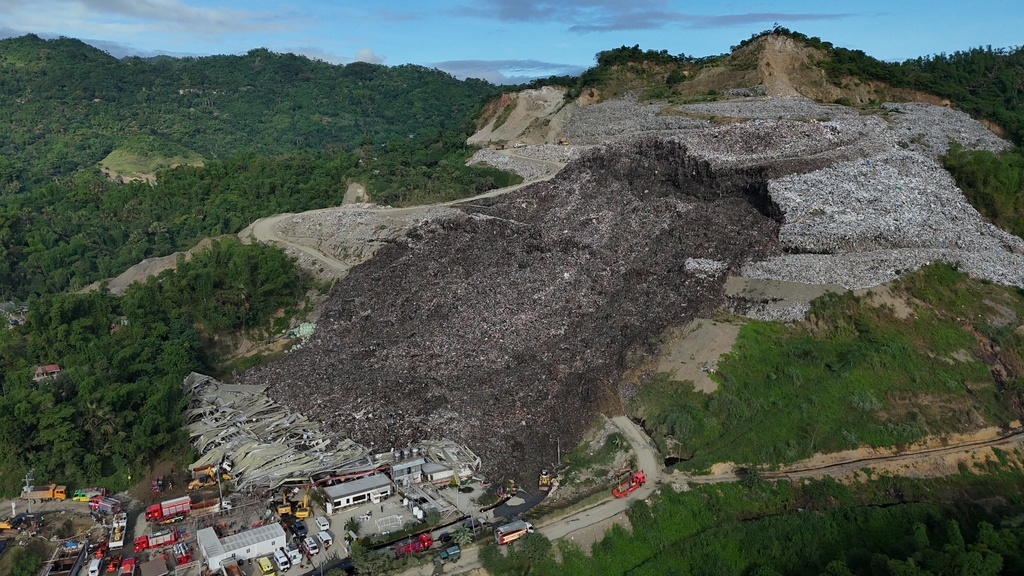 An aerial view of a huge mound of garbage that collapsed at a waste segregation facility in Binaliw, Cebu city on Friday, Jan. 9, 2026. (AP Photo/Jacqueline Hernandez)