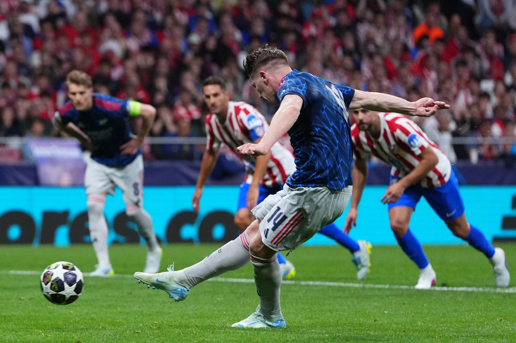 Arsenal's Viktor Gyokeres scores from a penalty shot during a Champions League semifinal, first leg, soccer match between Atletico Madrid and Arsenal in Madrid, Spain, Wednesday, April 29, 2026. (AP Photo/Manu Fernandez)