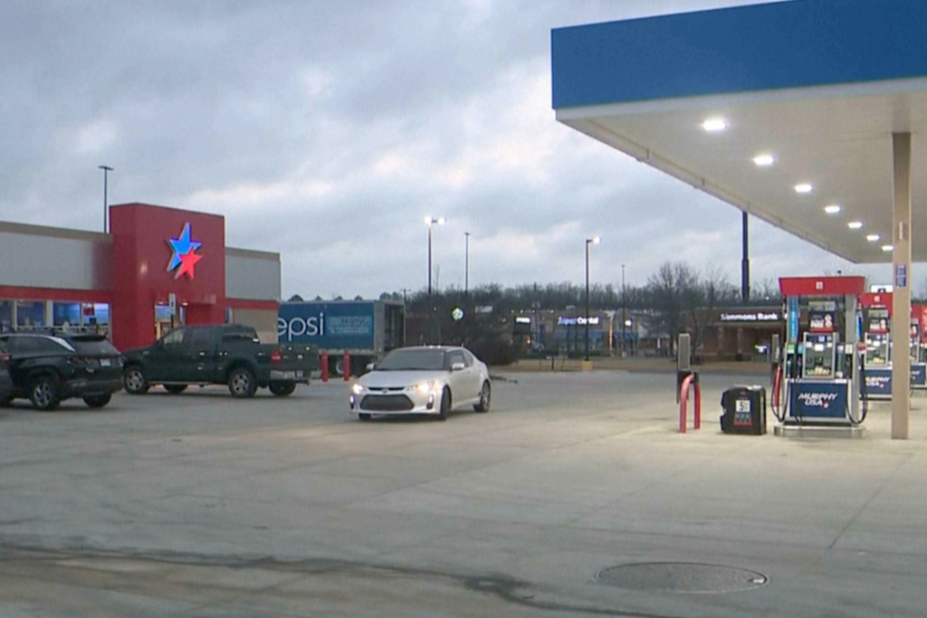 The Murphy USA store and gas station in Cabot, Ark., which sold the winning $1.8 billion Powerball ticket is seen on Friday, Dec. 26, 2025. (KATV via AP)