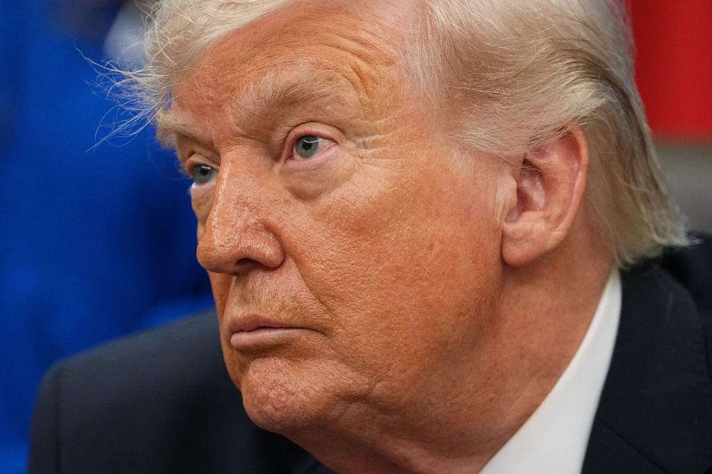 President Donald Trump speaks to reporters as he meets with NASA's Artemis II astronauts Victor Glover, Christina Koch, Reid Wiseman and Jeremy Hansen in the Oval Office of the White House, Wednesday, April 29, 2026, in Washington. (AP Photo/Matt Rourke)