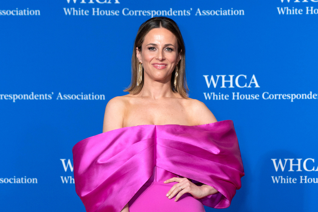 FILE - MSNBC anchor Alicia Menendez poses as she arrives at the annual White House Correspondents' Association Dinner in Washington, April 27, 2024. (AP Photo/Jose Luis Magana, File)