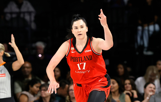 Welcome to the Fire Pit : Portland embraces its reborn WNBA team