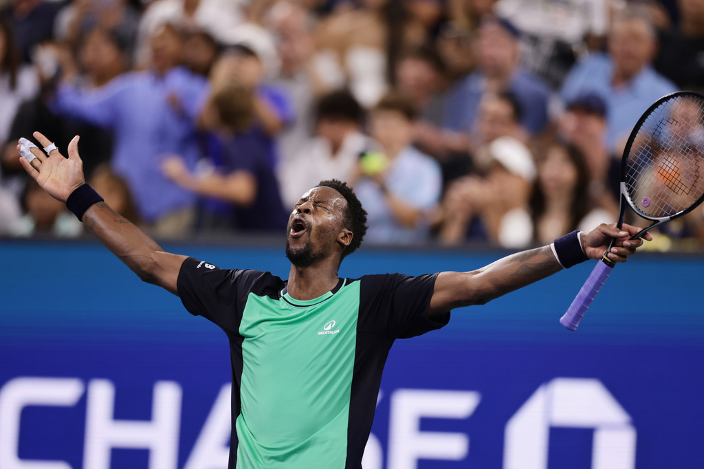 Gael Monfils, of France, celebrates after defeating Adolfo Daniel Vallejo, of Paraguay, during the first round of the U.S. Open tennis championships Tuesday, Sept. 1, 2026, in New York. (AP Photo/Adam Hunger)