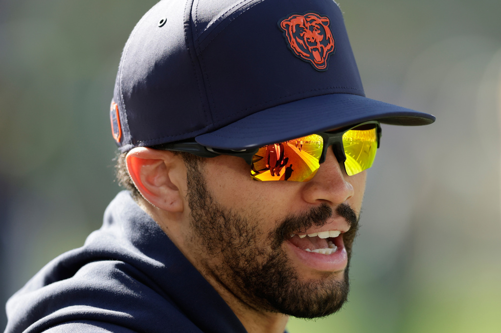 Chicago Bears' Caleb Williams is seen before an NFL football game against the Green Bay Packers in Green Bay, Wis., Sunday, Oct. 11, 2026. (AP Photo/Matt Ludtke)