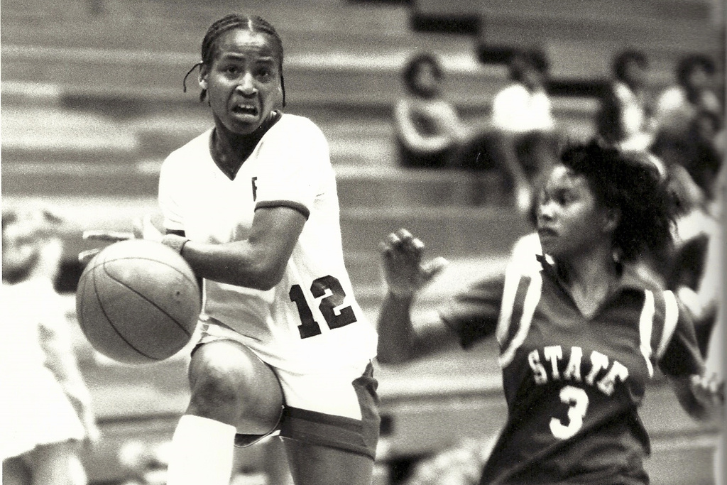 The women's scoring record belongs to Pearl Moore. Caitlin Clark is unlikely to reach it this year - Vimarsana News
