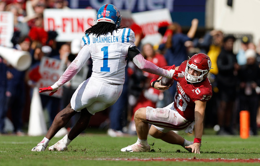 Oklahoma QB John Mateer still finding groove after hand injury as Sooners fall to No. 8 Mississippi