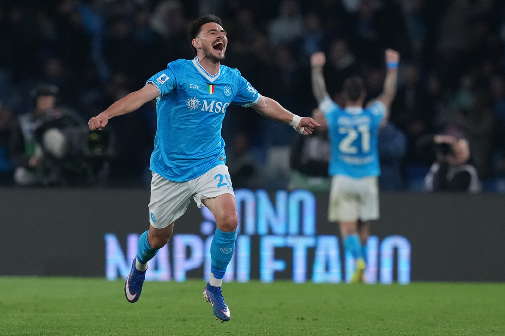 Napoli's Eljif Elmas celebrates after scoring during the Serie A soccer match between Napoli and Torino in Naples, Italy, Friday March 6, 2026. (Alfredo Falcone/LaPresse via AP)