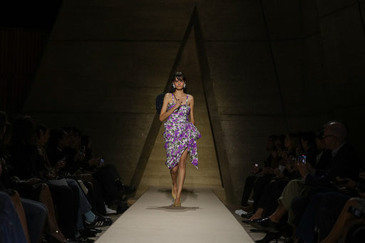 A model wears a creation as part of the Chloe Spring/Summer 2026 collection presented in Paris, Sunday, Oct. 5, 2025. (AP Photo/Aurelien Morissard) A model wears a creation as part of the Chloe Spring/Summer 2026 collection presented in Paris, Sunday, Oct. 5, 2025. (AP Photo/Aurelien Morissard)