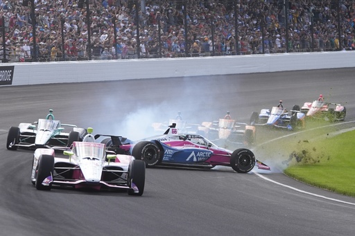 Ericsson's early Indianapolis 500 exit typifies wild day full of crashes and other problems - Vimarsana News
