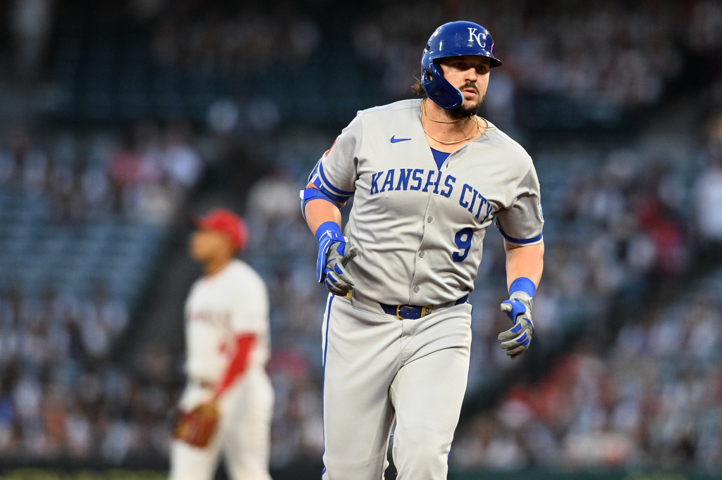 Kansas City Royals first base Vinnie Pasquantino (9) rounds the bases after hitting a two-run home run against the Los Angeles Angels during the first inning of a baseball game Thursday, Sept. 25, 2025, in Anaheim, Calif. (AP Photo/Wally Skalij)