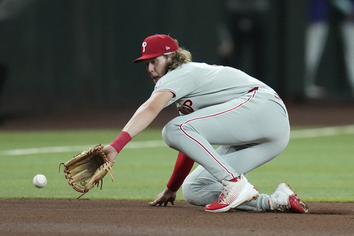 Bohm has 3 RBIs in return, Buehler good in relief as Phillies win 8-2, hurting D-backs playoff hopes - Daily Independent