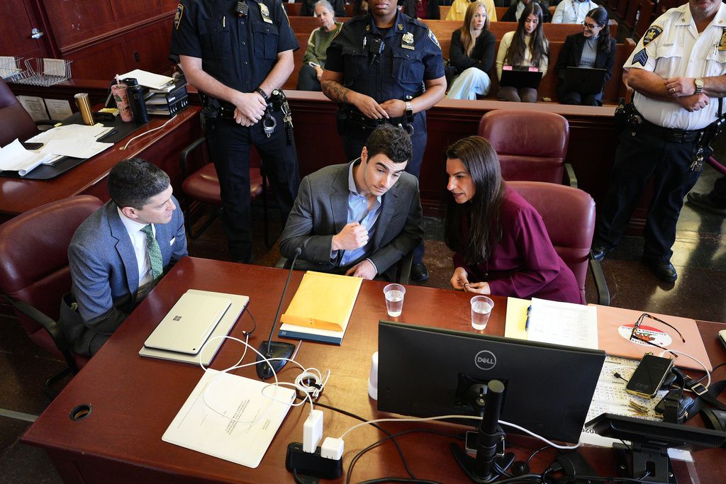 Luigi Mangione appears in Manhattan Criminal Court, Monday, Dec. 8, 2025, in New York. (Curtis Means /Pool Photo via AP)